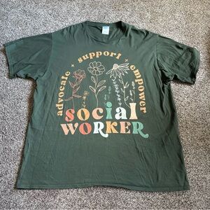 Social Worker t-shirt in size XL